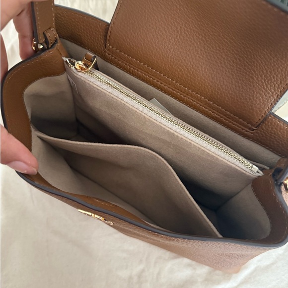 868+! New Tory Burch Britten in moose Leather Satchel and Britten cardholder - Picture 16 of 16